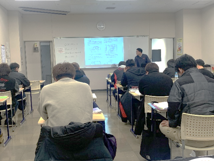 自動車電気装置整備士の講師を務めました
